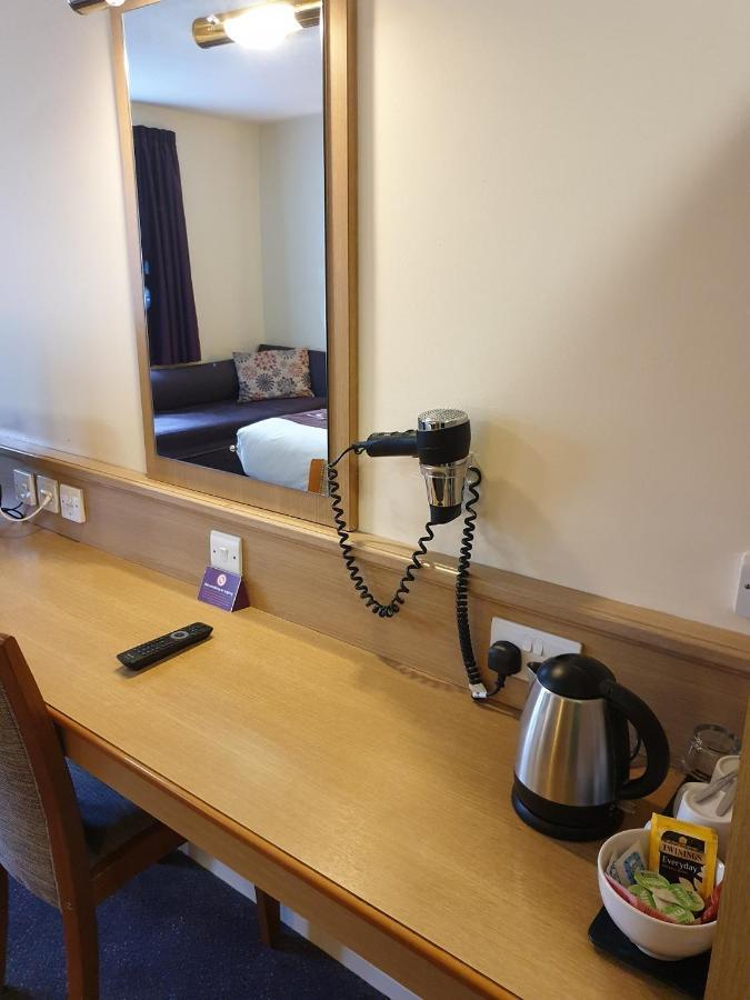 Stables Inn, Aintree 리버풀 외부 사진