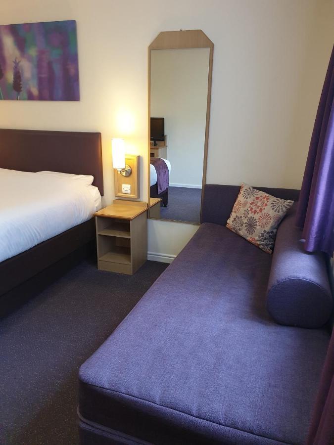 Stables Inn, Aintree 리버풀 외부 사진