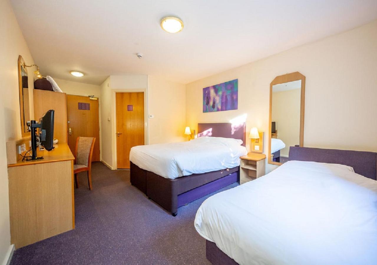 Stables Inn, Aintree 리버풀 외부 사진
